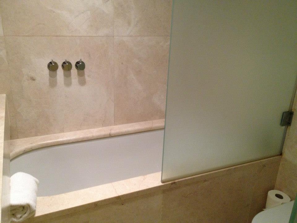 150688_516523391701713_67325052_n