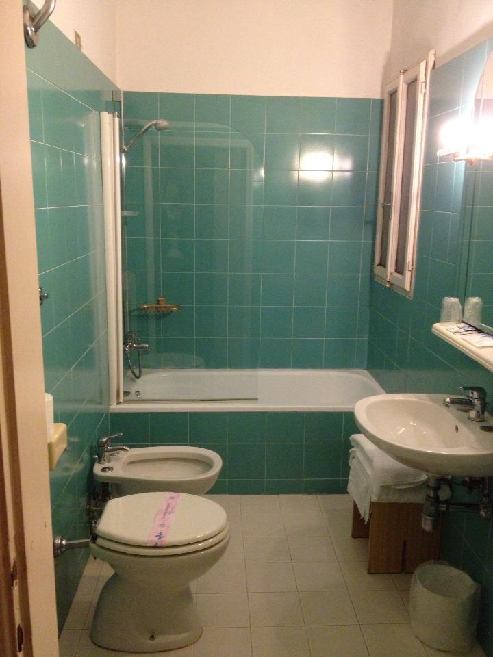 397722_513222992031753_1495837044_n